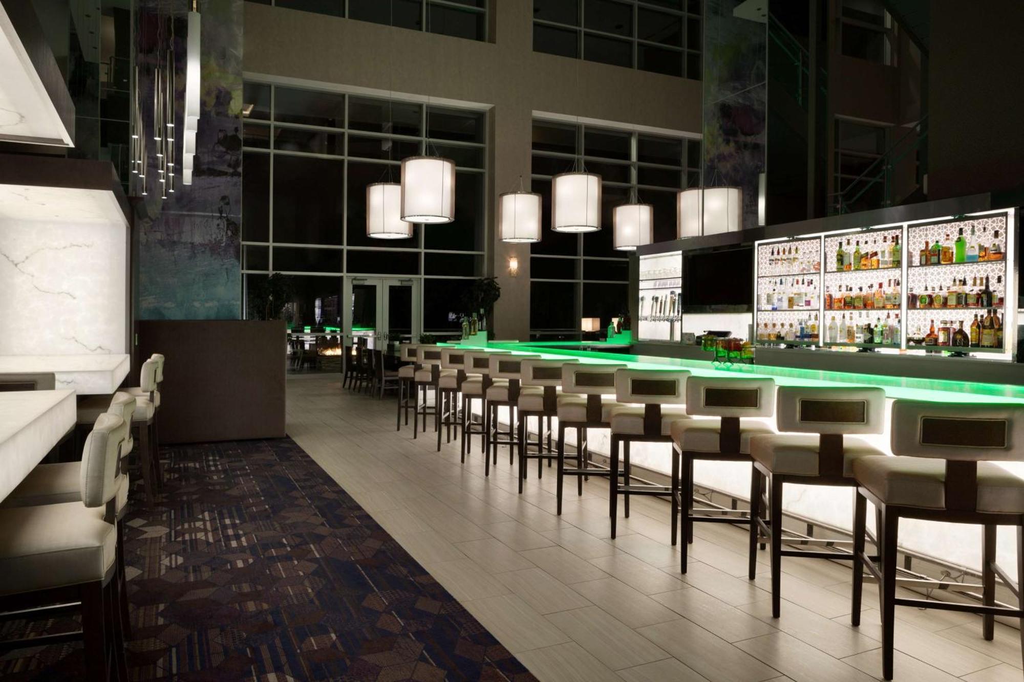 Embassy Suites By Hilton Charlotte Uptown Buitenkant foto