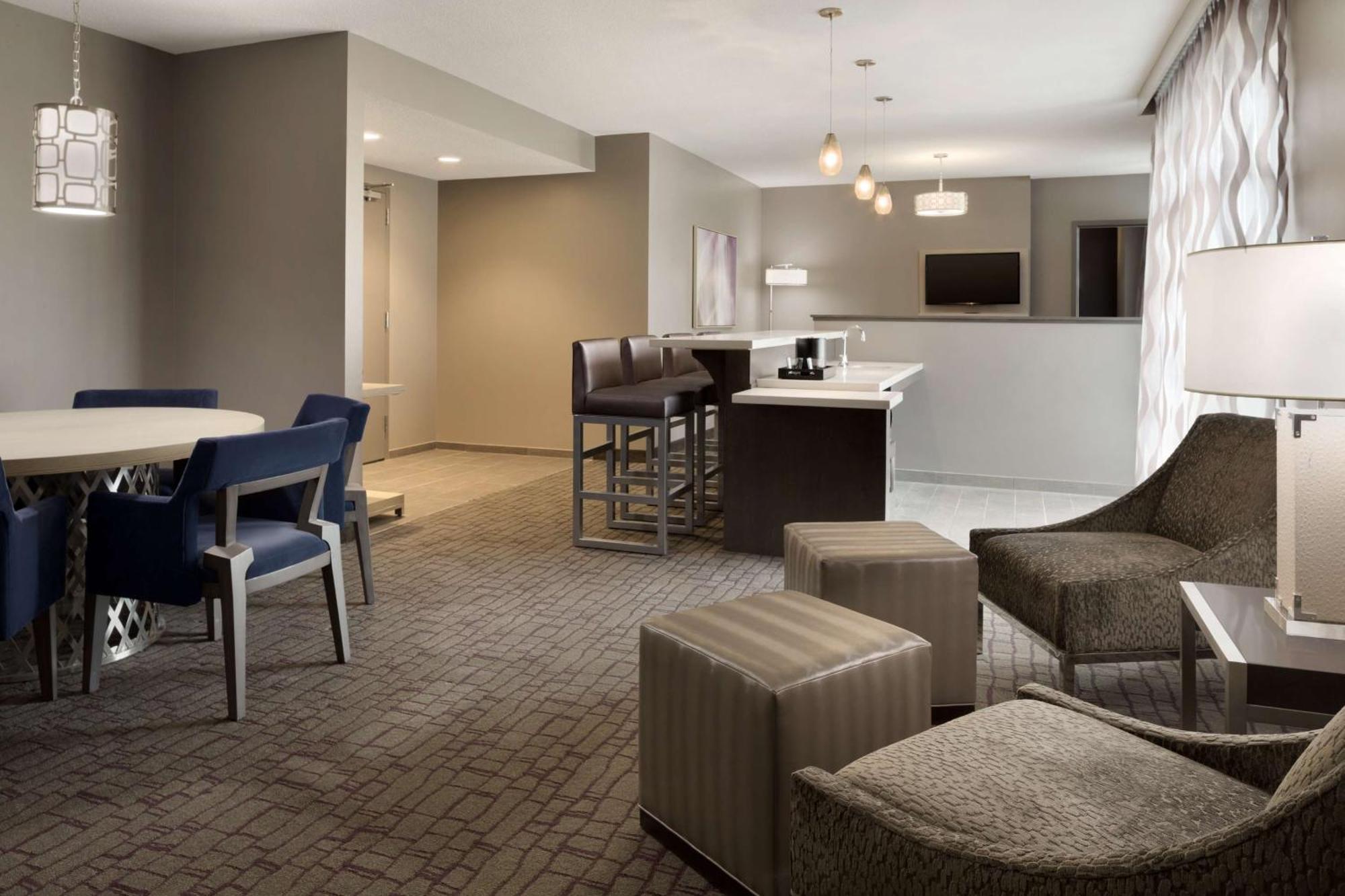 Embassy Suites By Hilton Charlotte Uptown Buitenkant foto