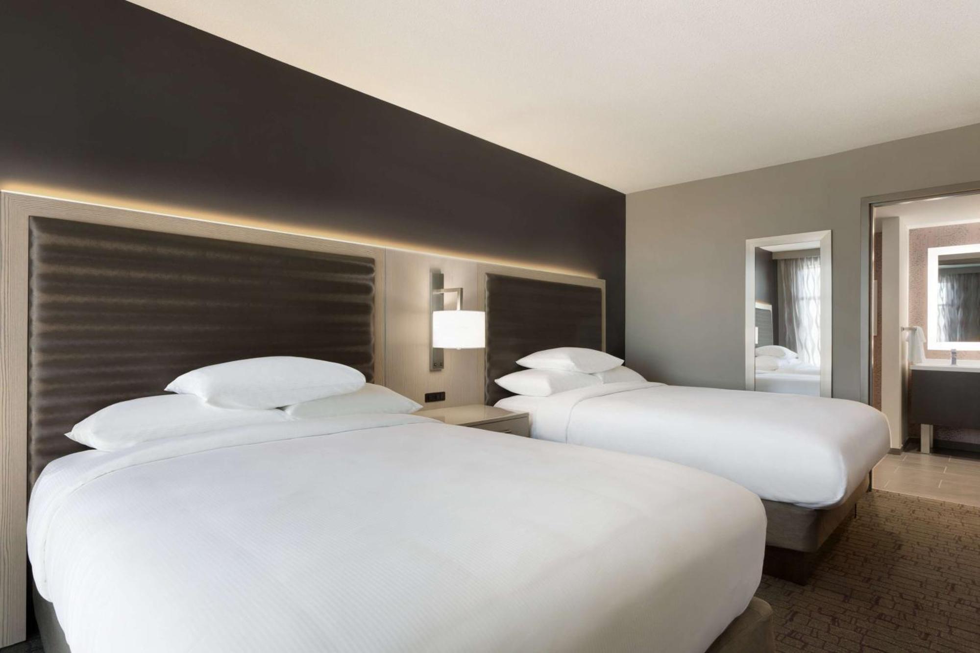Embassy Suites By Hilton Charlotte Uptown Buitenkant foto
